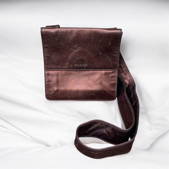 Vintage Chanel Metalic Brown Leather Flap Messenger CrossbodyBag w/COA & Card - Picture 2 of 15